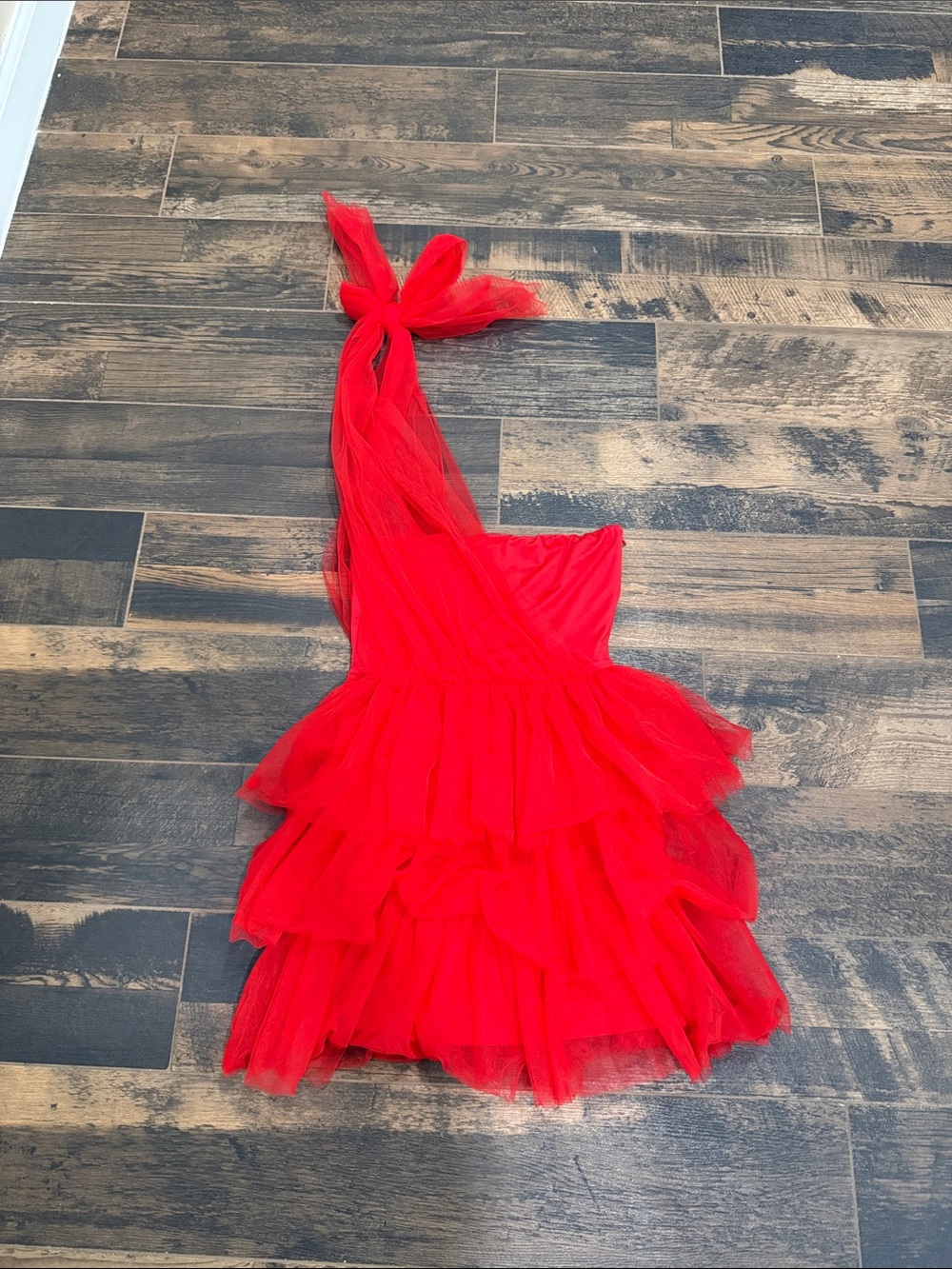One-Shoulder Red Tulle Tiered Party Dress